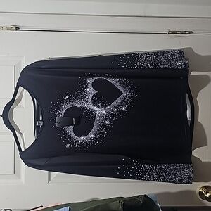 Long sleeved women's top, brand new with tags